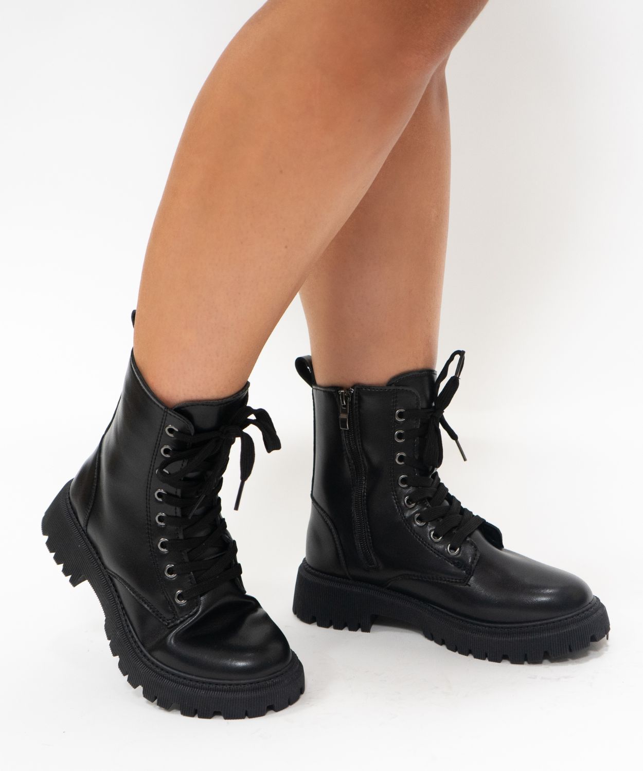 Botins planos militares image number null